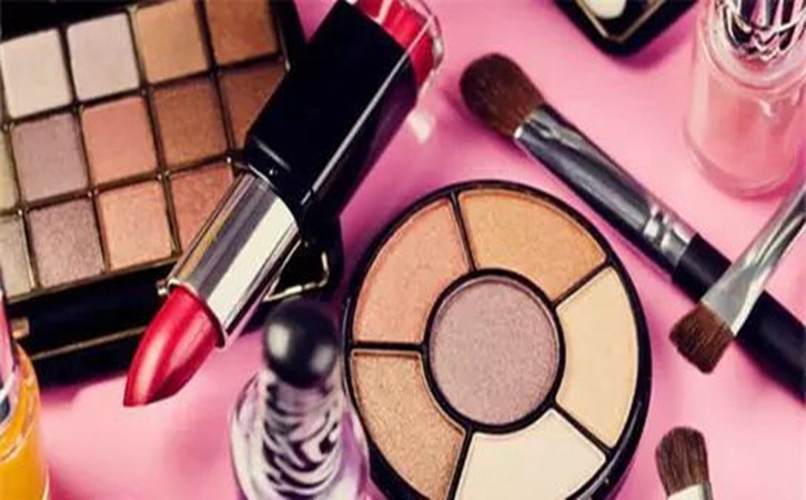 Cosmetics import customs declaration agent
