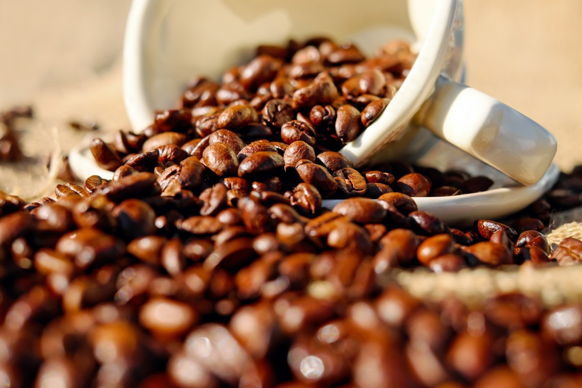 Import customs declaration process for Italian coffee beans