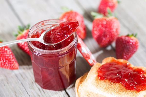 Import customs declaration for frozen strawberry jam in Brazil
